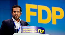 FDP wählt Kubicki-Vertrauten Hagen zum Generalsekretär - mit schwachem Ergebnis