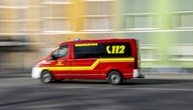Senior verliert Kontrolle über Auto - Toter nach Irrfahrt auf Drogeriemarktparkplatz