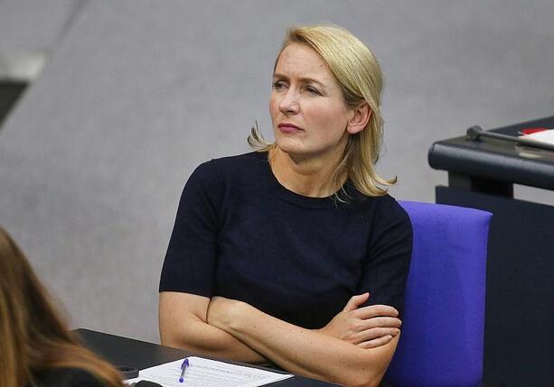Bild vergr&ouml;&szlig;ern: Linke kritisiert mangelnde Wirkung des Sondervermögens
