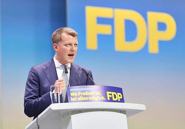 Bild vergr&ouml;&szlig;ern: FDP-Vize Höne mahnt nach Parteitag zu Geschlossenheit