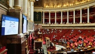 Missbrauch an Schulen: Frankreich will Betreuer stärker kontrollieren