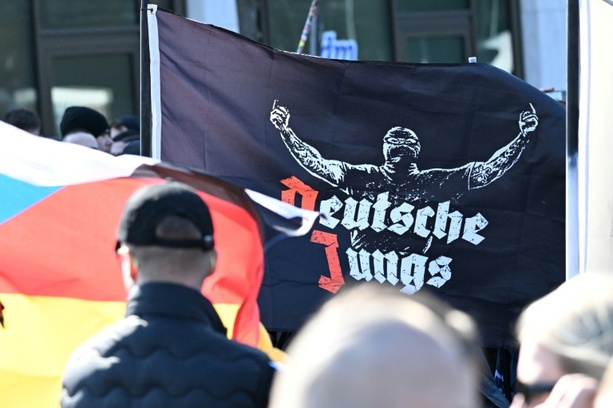 Bild vergr&ouml;&szlig;ern: Verfassungsschutz: Zahl der Rechtsextremisten in Sachsen-Anhalt erneut angestiegen