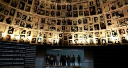 Straßenabschnitt in Berlin wird nach Hococaust-Gedenkstätte Yad Vashem benannt