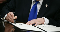 KI-Risiken: Trump verzichtet auf Regeln für Tech-Konzerne