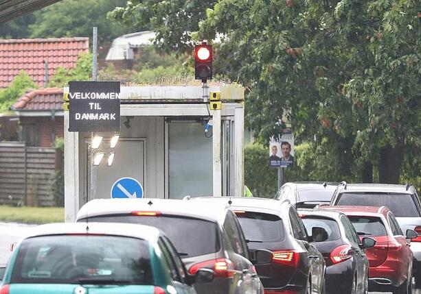 Bild vergr&ouml;&szlig;ern: GdP erwartet trotz Grenzkontrollen kaum Urlaubsstaus