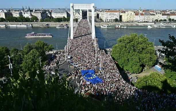 Bild vergr&ouml;&szlig;ern: Anklage gegen Budapester Bürgermeister wegen Pride-Parade 2025 fallen gelassen