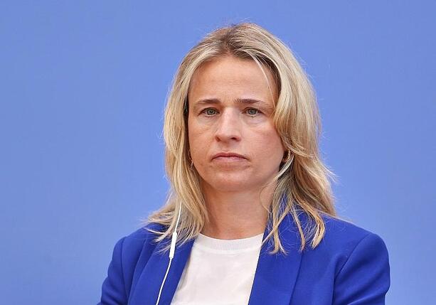 Bild vergr&ouml;&szlig;ern: VdK kritisiert Pflegereform als Schlag ins Gesicht von Angehörigen
