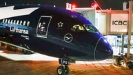 Lufthansa-Boeing fällt am Flughafen Frankfurt auf die Nase - Keine Fluggäste an Bord