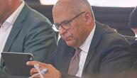Hessens Innenminister will Ausreisepflichtige per Handy orten
