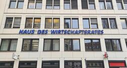 Wirtschaftsrat begrüßt Teile der Pflegereform