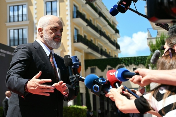 Bild vergr&ouml;&szlig;ern: Albaniens Regierungschef: Kein Grund zur Sorge wegen Bauprojekt von Trumps Schwiegersohn