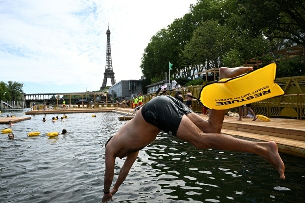 Bild vergr&ouml;&szlig;ern: Paris öffnet drei überwachte Badestellen an der Seine im Sommer