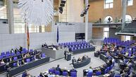 Linke kritisiert Altersbezüge von Abgeordneten als zu hoch
