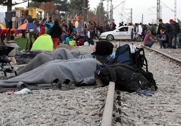 Bild vergr&ouml;&szlig;ern: Kommission: Illegale Migration in EU um 55 Prozent gesunken