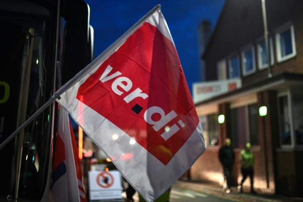 Bild vergr&ouml;&szlig;ern: Vor Spitzentreffen im Kanzleramt: Verdi warnt vor Renten-Einschnitten