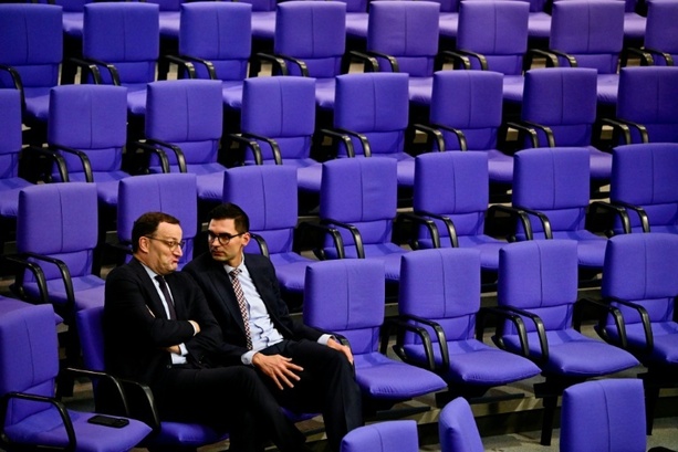 Bild vergr&ouml;&szlig;ern: Vor Spitzentreffen: Unionsvizefraktionschef fordert  Verzicht auf rote Linien
