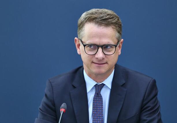 Bild vergr&ouml;&szlig;ern: CDU erwartet von Spitzentreffen klares Lagebild zur Wirtschaft