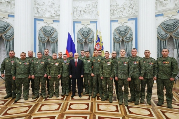 Bild vergr&ouml;&szlig;ern: Putin: Ukraine will Russen mit Drohnenangriffen spalten