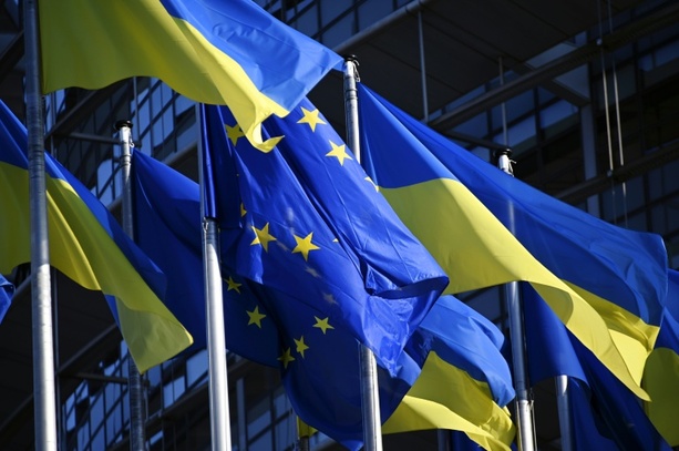 Bild vergr&ouml;&szlig;ern: EU startet am Montag Verhandlungen in Beitrittsgesprächen mit Ukraine und Moldau