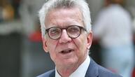 Gabriel und de Maizière kritisieren Regierungsstil