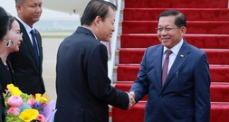 Myanmars Machthaber Min Aung Hlaing zu Gesprächen in Peking