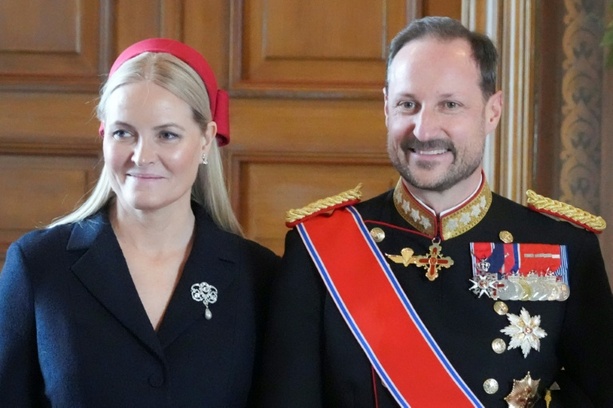 Bild vergr&ouml;&szlig;ern: Norwegens Kronprinz Haakon will wegen kranker Ehefrau Termine reduzieren