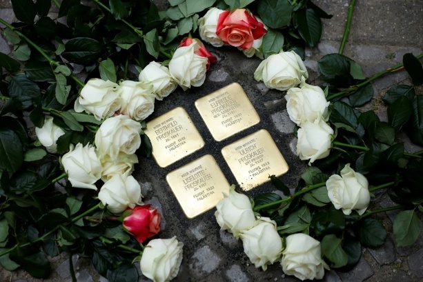 Bild vergr&ouml;&szlig;ern: Zahl antisemitischer Vorfälle verharrt 2025 auf hohem Niveau