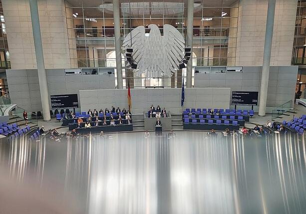 Bild vergr&ouml;&szlig;ern: SPD: Schnelle Bundestagsentscheidung zu Hormus-Einsatz möglich
