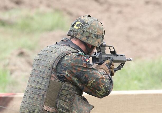 Bild vergr&ouml;&szlig;ern: Weber fordert europäische Armee