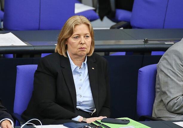 Bild vergr&ouml;&szlig;ern: Union kündigt Widerstand gegen Arbeitszeit-Pläne von Bas an
