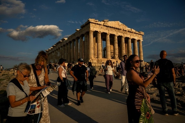 Bild vergr&ouml;&szlig;ern: Restaurierung von Parthenon-Tempelfassade auf Akropolis in Athen abgeschlossen