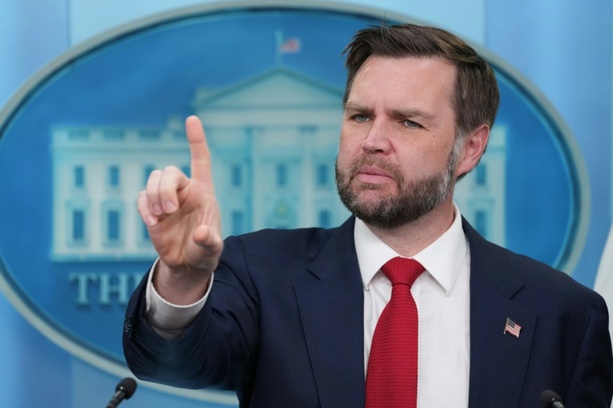 Bild vergr&ouml;&szlig;ern: Vance: Iran-Gespräche nicht so hart wie Talkshow-Auftritt