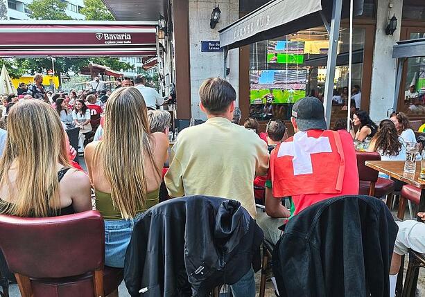 Bild vergr&ouml;&szlig;ern: Fußball-WM: Schweiz schlägt Bosnien-Herzegowina
