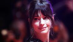 Anne Hathaway warnt vor KI-Bewerbungen