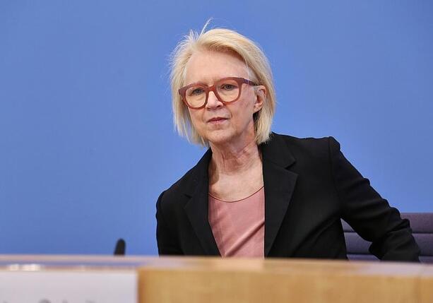 Bild vergr&ouml;&szlig;ern: Schnitzer fordert Rücknahme der Gastrosteuer-Senkung