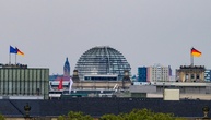 Tag der offenen Tür: Merz stellt sich Fragen von Besuchern