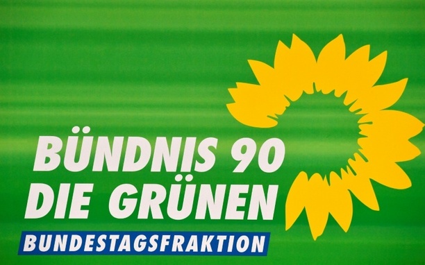Bild vergr&ouml;&szlig;ern: Abschiebeflüge: Grüne fordern Dobrindt zu Offenlegung von Absprachen mit Taliban auf