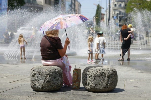 Bild vergr&ouml;&szlig;ern: Weitere sehr heiße Tage voraus: Bis zu 40 Grad im Westen und Süden erwartet