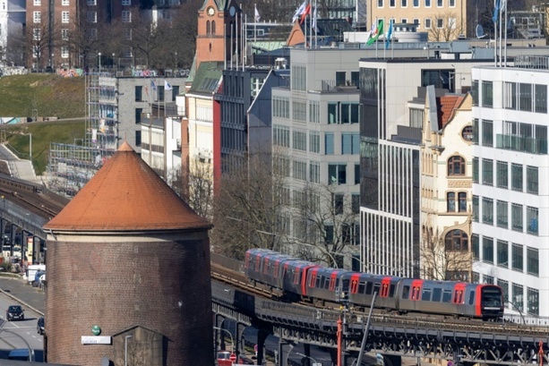 Bild vergr&ouml;&szlig;ern: Kommunen warnen vor weiteren Rekorddefiziten: rund 30 Milliarden Euro pro Jahr