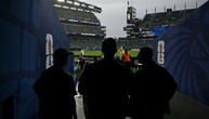 Gewitterwarnung: WM-Spiel in Philadelphia unterbrochen - Fans müssen Schutz suchen
