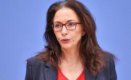 DGB-Chefin Fahimi kritisiert Rentenkommission