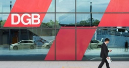 DGB-Chefin Fahimi stellt sich gegen zentrale Empfehlungen der Rentenkommission