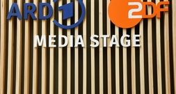 Rundfunkbeitrag nicht gestiegen: Karlsruhe verhandelt Beschwerden von ARD und ZDF