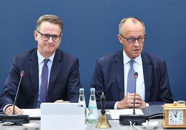 Bild vergr&ouml;&szlig;ern: Forsa: Union legt leicht zu - FDP wieder unter Fünf-Prozent-Hürde