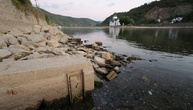 Rhein und Mosel wärmer als 25 Grad: Rheinland-Pfalz ruft Warnstufe aus