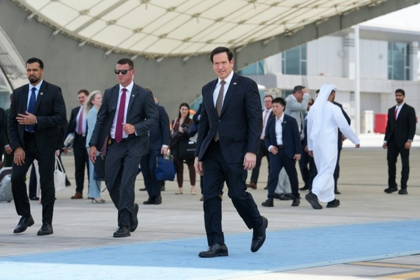 Bild vergr&ouml;&szlig;ern: Besuch in Emiraten: Rubio bekräftigt Verpflichtung der USA für Sicherheit des Landes