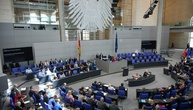 Erregte Debatte im Bundestag über Pantisanos Faschismus-Vorwurf