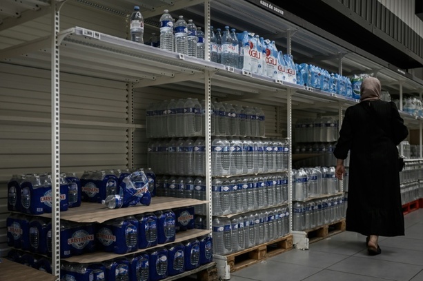 Bild vergr&ouml;&szlig;ern: Hitzewelle in Frankreich: In einigen Orten wird Trinkwasser knapp