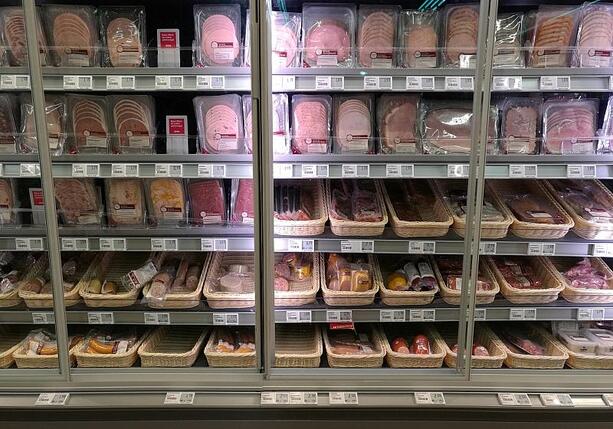 Bild vergr&ouml;&szlig;ern: Weniger schweinehaltende Betriebe - aber mehr Schweine