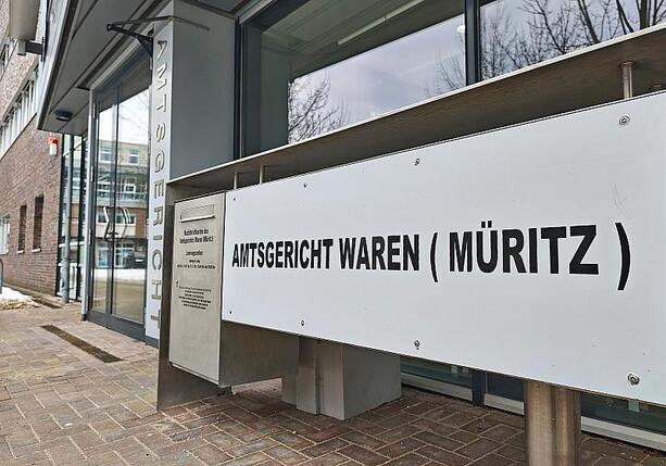 Bild vergr&ouml;&szlig;ern: Justizministerium prüft strengere Regeln für Schöffen